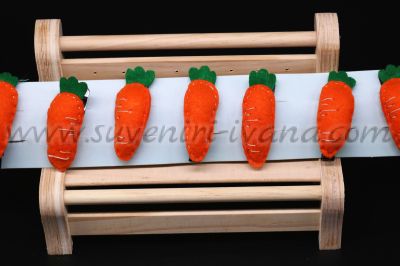 детски шнолки морковче от филц