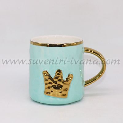 Цветни чаши за чай или кафе със златна корона, модел две