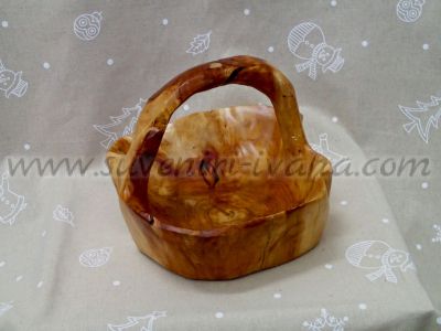 декоративна кошница изработена от дърво хвойна