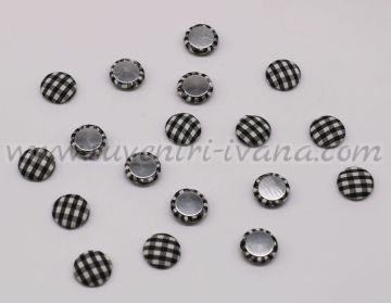 текстилни копчета с метална основа черно-бяло каре