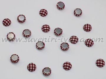текстилни копчета с метална основа червено-бяло каре
