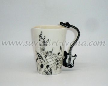 рок чаша черна електрическа китара