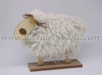 Овца от дърво и текстил, ръчна изработка, голяма