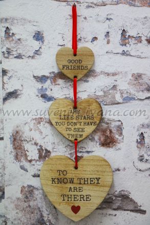 пано дървени сърца с надпис