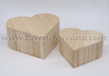 дървени кутии сърце