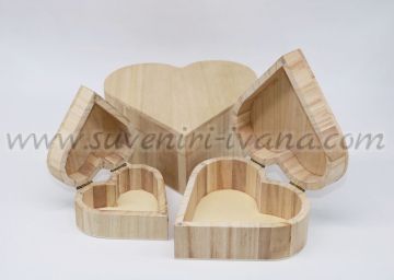 Натурални дървени кутии сърце, комплект 3 броя