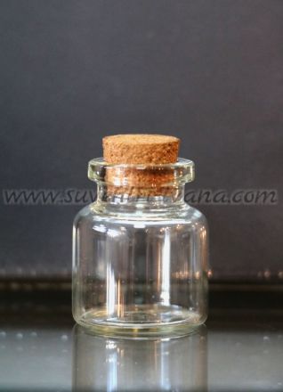 Стъклено шишенце с коркова тапа 2,5 х 3,0 см.