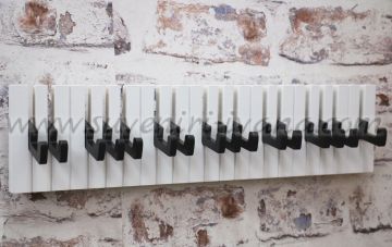Дървена закачалка за стена-пиано клавиши