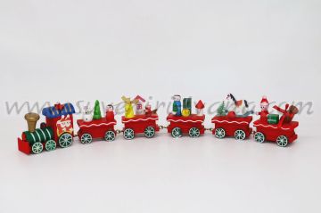 дървено детско влакче с пет вагончета с фигурки и коледни елементи
