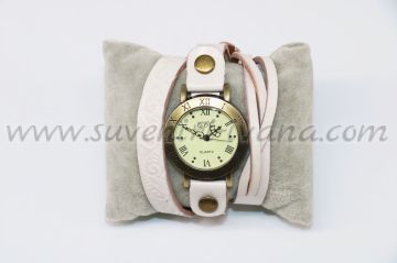 Часовник за ръка тип гривна с каишка от естествена кожа