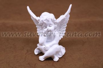 бяло ангелче за декорация от полирезин