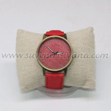 Часовник за ръка с червен циферблат