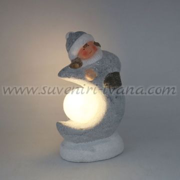 светеща коледна фигурка дете и луна