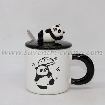 чаша с 3D панда капак и лъжичка