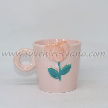 розова чаша с релефно лале