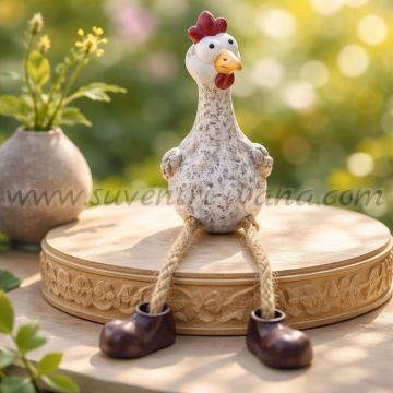 декоративна великденска фигурка кокошка с висящи крачета