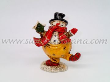 Декоративна фигурка снежен човек с къщичка