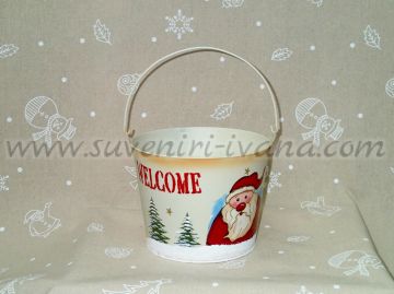 Коледна метална кашпа с дядо Коледа и надпис Welcome
