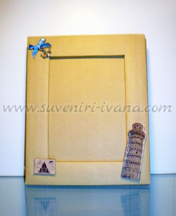 Фоторамка от бирен картон с винтидж елементи за декорация
