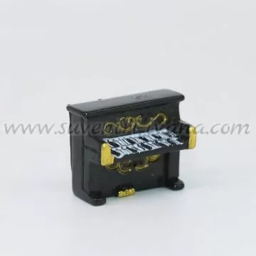 мини фигурка пиано от полирезин