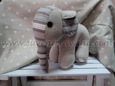 текстилна играчка слонче