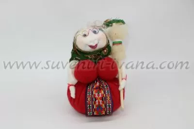 ръчно изработена кукла Баба Марта
