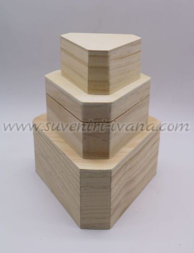 комплект натурални дървени кутии