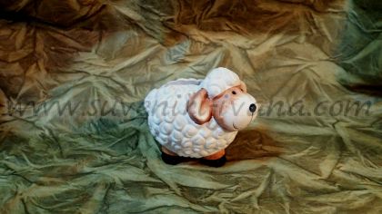 Овца касичка - керамична 8,0 х 6,5 см.