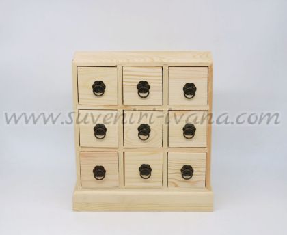 дървено шкафче с девет чекмеджета