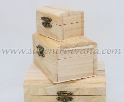 дървени кутии със заоблен капак 3 броя за декупаж