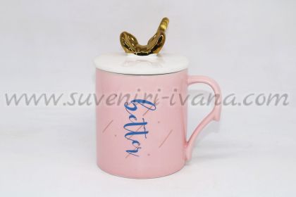 розова чаша с капаче със златна панделка