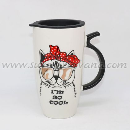 висока чаша с коте рапър