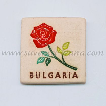 керамична плочка магнит за хладилник с роза и надпис България