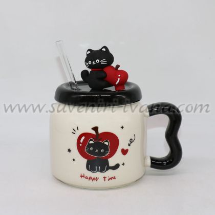 чаша с коте, капак и стъклена сламка