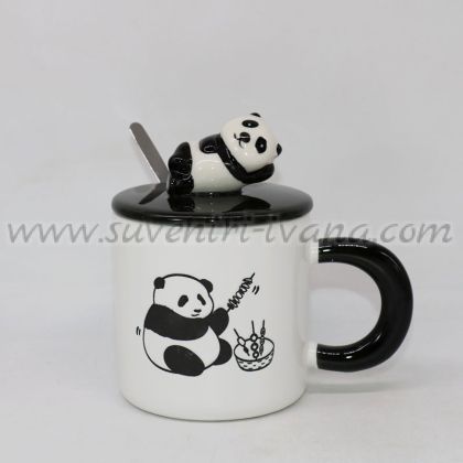 чаша с 3D панда капак и лъжичка