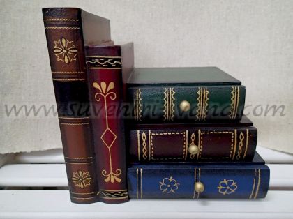 декоративни книги с чекмеджета