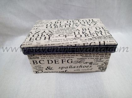 кутия с плат на надписи