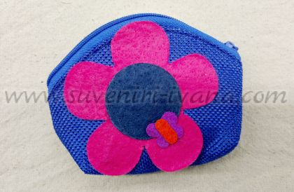 портмоне от текстил с цвете