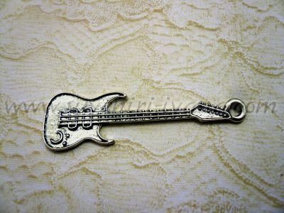 Винтидж елемент китара 6,0 см. цвят сребро