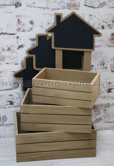 дървени касетки с табелка къщичка