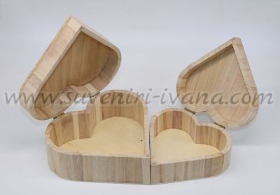 кутия сърце с магнитно затваряне