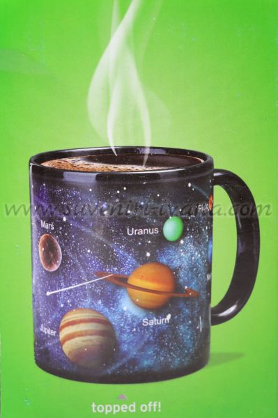 чаша с планетите от слънчевата ни система