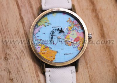 винтидж часовник за ръка карта на света