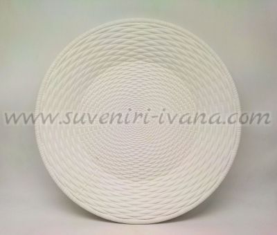 Бяла декоративна дървена чиния