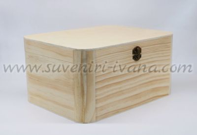 дървена кутия със заоблени ръбове