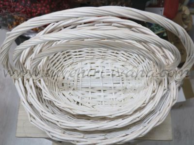 комплект бели кошници от ратан