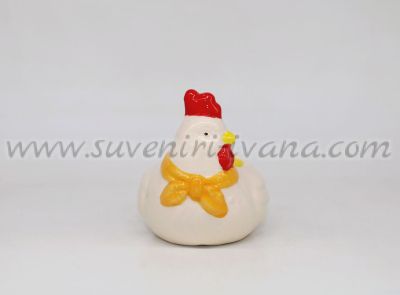 керамична кокошка с място за поставяне на великденско яйце