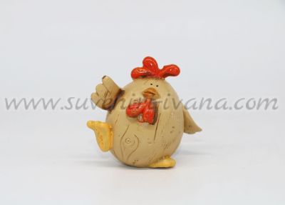 декоративна кокошка от полирезин
