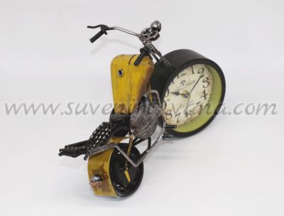 настолен часовник метален мотор