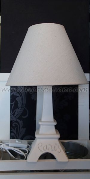 Лампа с основа айфелова кула от полирезин и шапка от текстил 18,0 х 25,0 см.